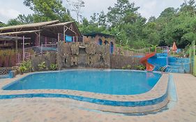 RedDoorz Resort Syariah @ Batu Apung Purwakarta